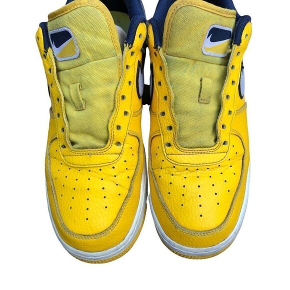 RARE 2018 Nike Air Force 1 Low '07 LV8 1 Amarillo Size 9 - Picture 2 of 16